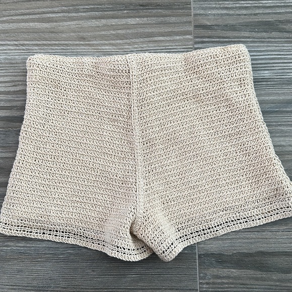 Zara Crochet Shorts - Picture 4 of 14
